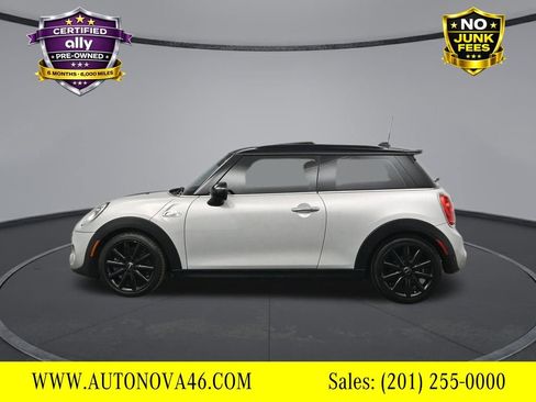 Used 2018 MINI Cooper S image 3