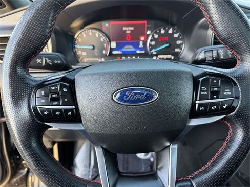 Used 2022 Ford Explorer ST-Line image 16