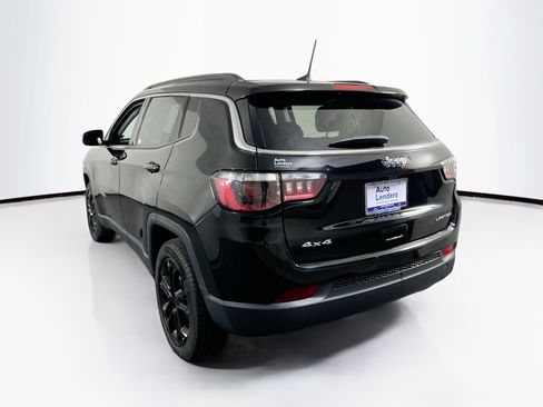 Used 2022 Jeep Compass Limited AWD/4WD image 7