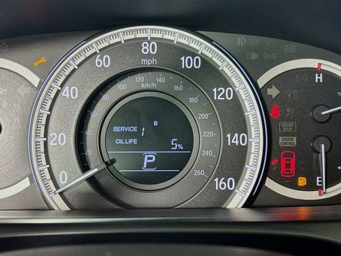 Used 2017 Honda Accord EX-L image 15