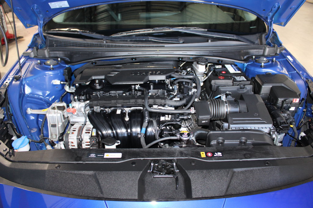 Used 2023 Hyundai Elantra SEL w/ Convenience Package FWD image 8