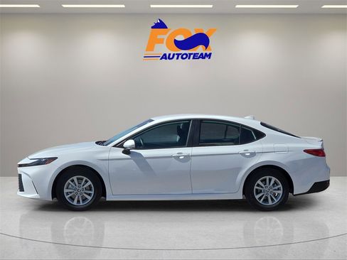 New 2026 Toyota Camry LE image 2