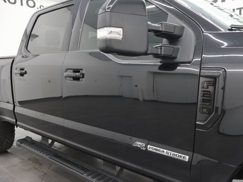 Used 2022 Ford F250 Lariat w/ Black Appearance Package AWD/4WD image 25