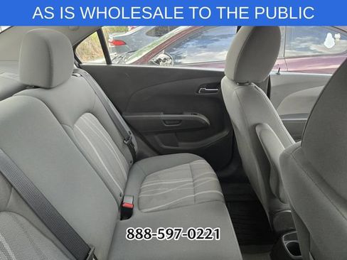 Used 2017 Chevrolet Sonic LT FWD image 10