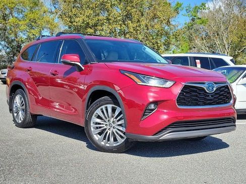 Used 2022 Toyota Highlander Platinum FWD image 38
