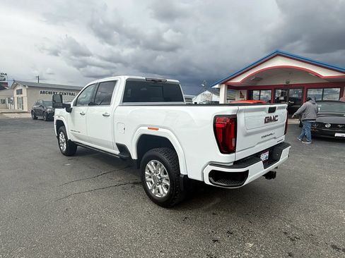 Used 2021 GMC Sierra 3500 Denali w/ Denali Ultimate Package AWD/4WD image 3