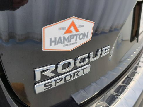 Used 2022 Nissan Rogue Sport SL image 31