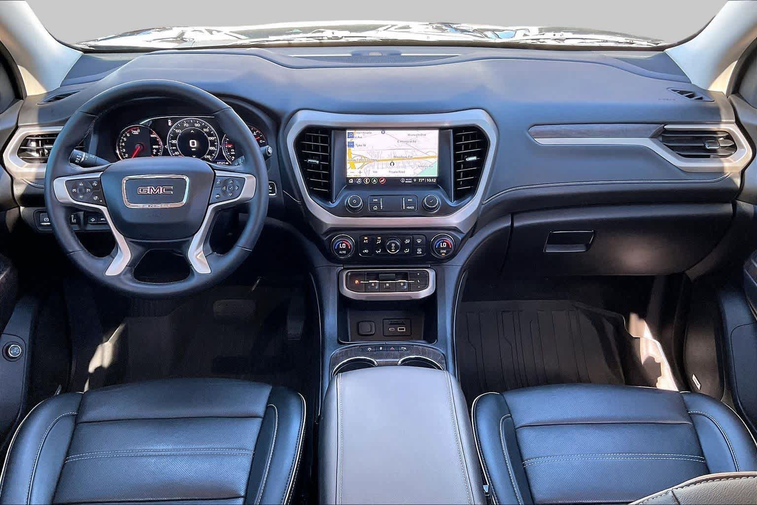 Used 2023 GMC Acadia Denali w/ Denali Ultimate Package AWD/4WD image 16