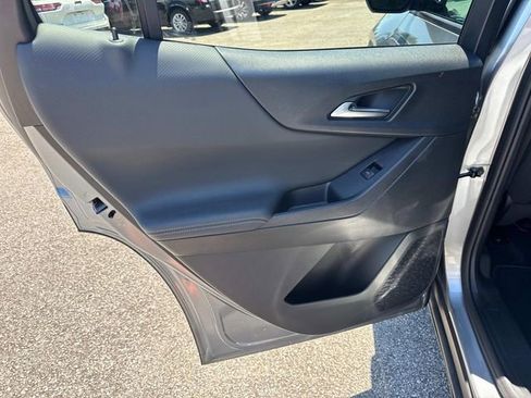 Used 2025 Chevrolet Equinox LT w/ Safety and Technology Package FWD image 15