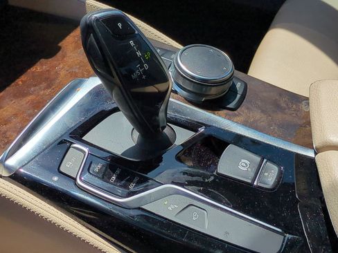 Used 2018 BMW 530i image 25