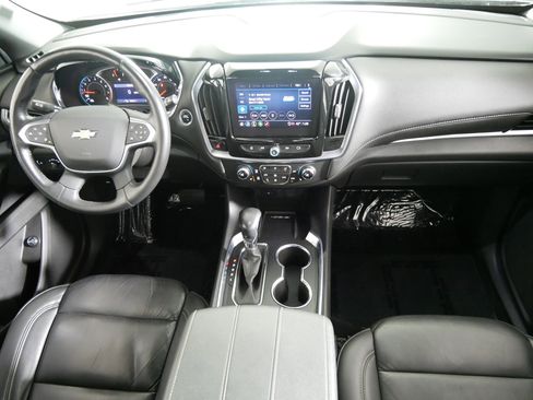 Certified 2022 Chevrolet Traverse LT image 10