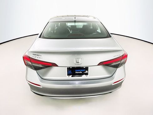 Used 2024 Honda Civic Sport image 8