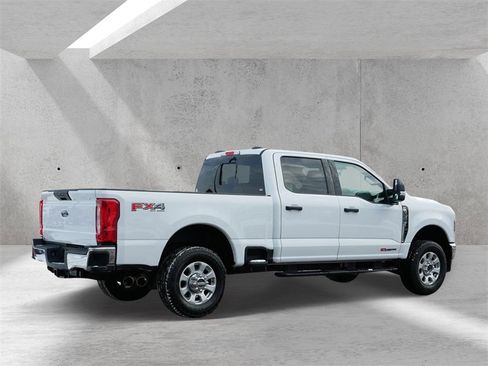 Certified 2024 Ford F350 XLT w/ FX4 Off-Road Package image 3