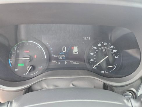 Used 2025 Toyota Sienna LE image 19