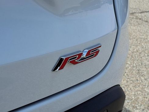 New 2026 Chevrolet Trax RS w/ Sunroof Package FWD image 8