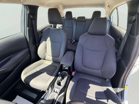 Used 2022 Toyota Corolla LE FWD image 16