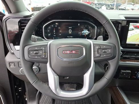 New 2026 GMC Sierra 1500 Elevation image 19