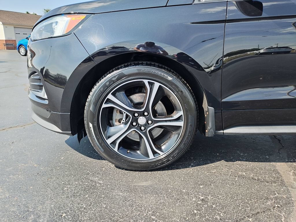 Used 2020 Ford Edge ST w/ Cold Weather Package AWD/4WD image 10