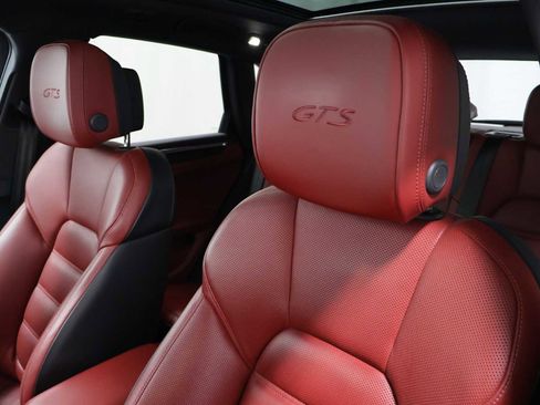 Used 2023 Porsche Macan GTS AWD/4WD image 19