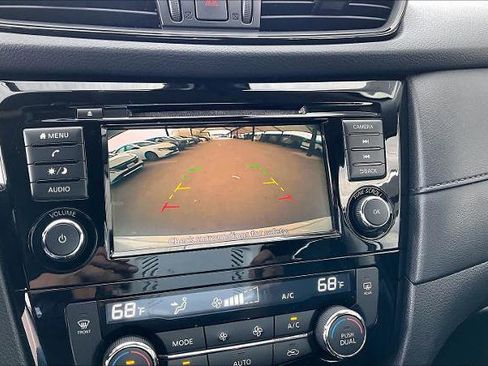 Certified 2019 Nissan Rogue SV image 26