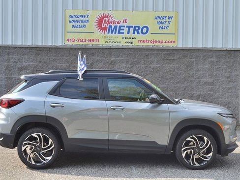 Used 2024 Chevrolet TrailBlazer RS image 9