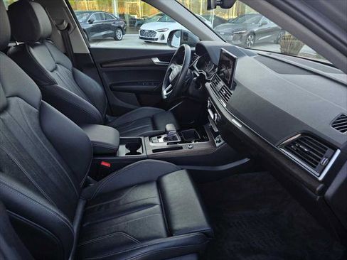 Used 2025 Audi Q5 2.0T Premium image 11