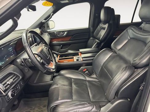Used 2018 Lincoln Navigator L Reserve w/ Technology Package image 7