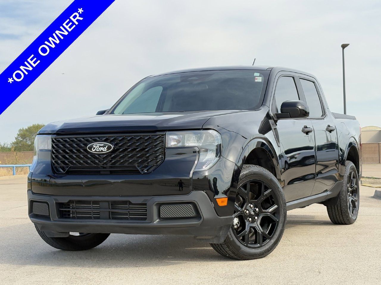 Used 2025 Ford Maverick XLT w/ XLT Luxury Package AWD/4WD image 2