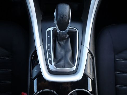 Used 2016 Ford Fusion SE image 35