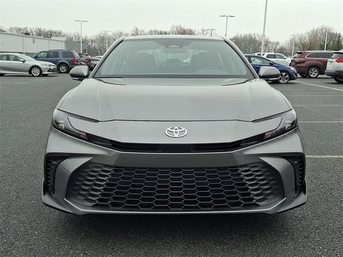 New 2026 Toyota Camry SE image 2