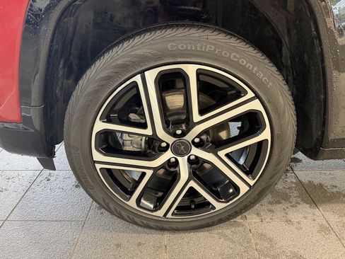 Certified 2025 Jeep Compass Limited w/ Elite Group AWD/4WD image 23