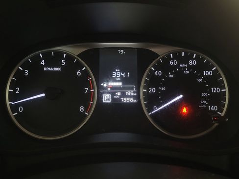 Used 2025 Nissan Versa S w/ Trunk Package FWD image 23