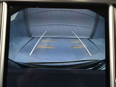 Used 2013 Tesla Model S Performance image 21