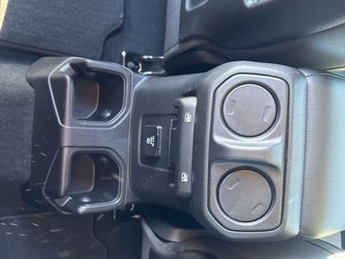 New 2026 Jeep Gladiator Mojave image 11