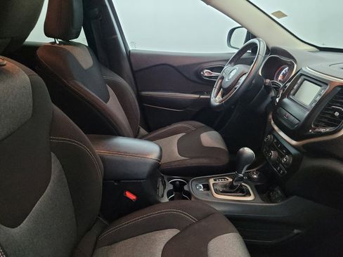 Used 2014 Jeep Cherokee Latitude AWD/4WD image 21