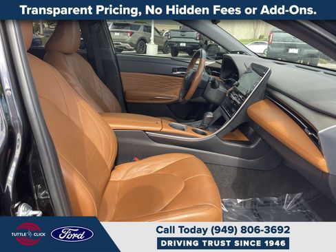 Used 2022 Toyota Avalon Limited w/ Advanced Safety Package FWD image 16
