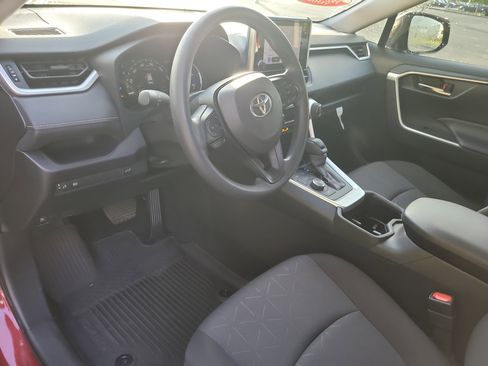 Certified 2025 Toyota RAV4 XLE w/ Convenience Package image 20