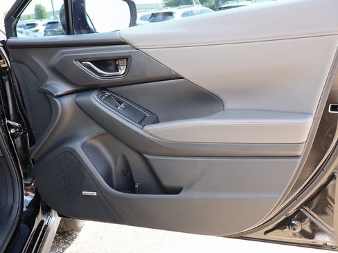 New 2025 Subaru Crosstrek 2.5i Limited w/ Crosstrek Mirror Package image 9