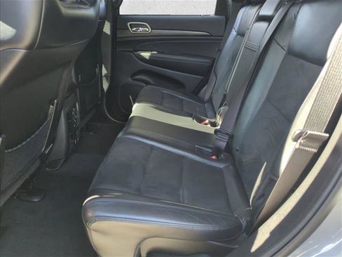 Used 2022 Jeep Grand Cherokee Laredo X image 21