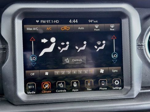 Used 2022 Jeep Gladiator Overland AWD/4WD image 31