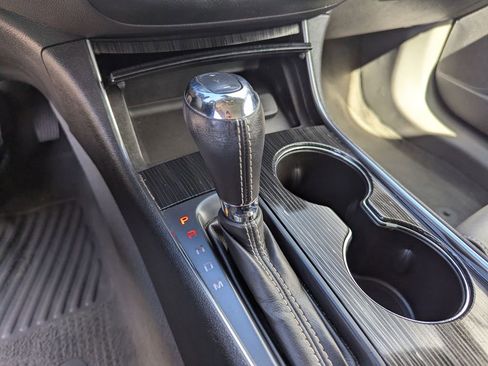 Used 2018 Chevrolet Impala LT image 21