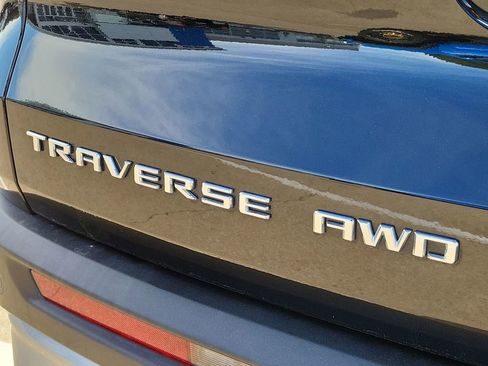 Certified 2025 Chevrolet Traverse LT image 31