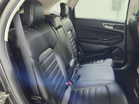 Used 2020 Ford Edge SEL w/ Convenience Package image 28