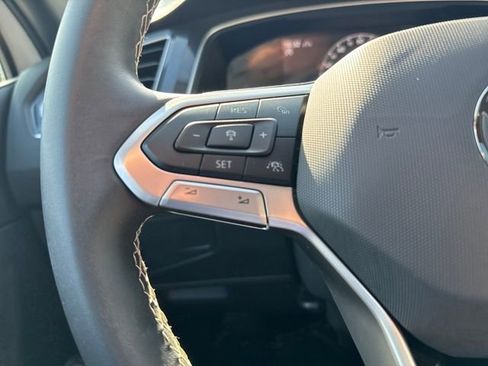 Certified 2024 Volkswagen Tiguan SE w/ Panoramic Sunroof Package image 20