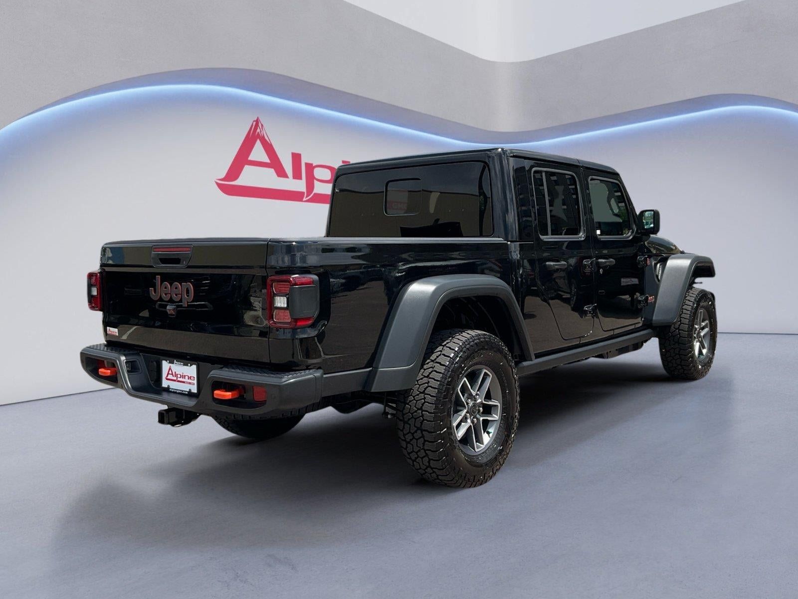 Used 2026 Jeep Gladiator Mojave w/ Safety Group AWD/4WD image 5