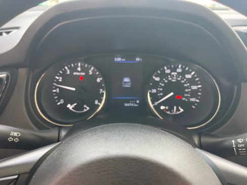 Used 2019 Nissan Rogue Sport FWD image 15