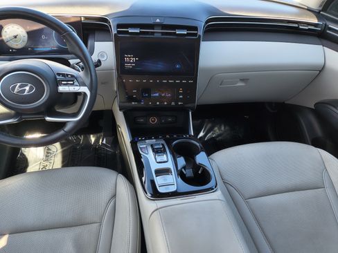 Certified 2024 Hyundai Tucson Limited FWD image 13
