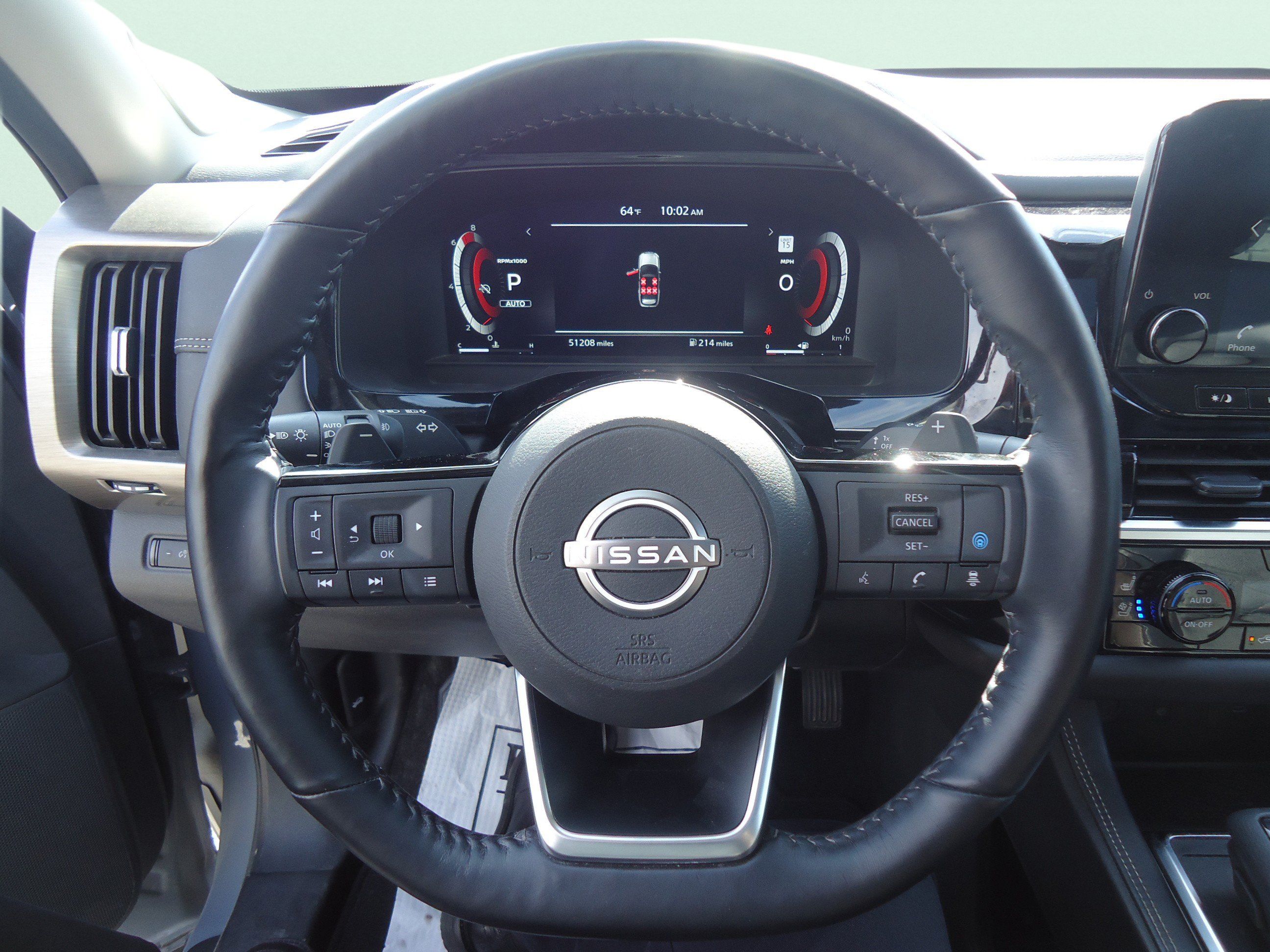 Used 2023 Nissan Pathfinder Platinum AWD/4WD image 14