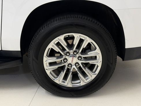 Used 2024 GMC Yukon XL SLT image 14