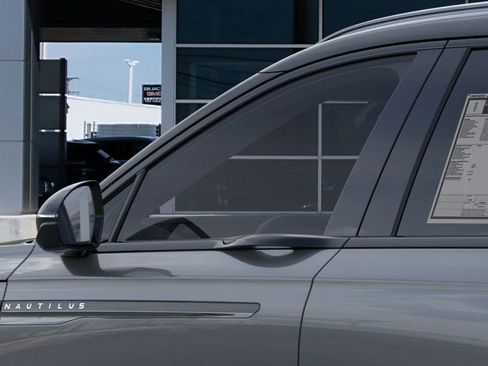 Used 2025 Lincoln Nautilus Reserve w/ Jet Appearance Package image 20